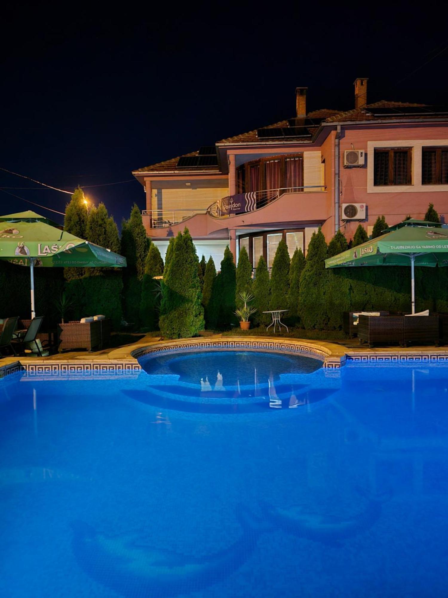 Poseidon Apartment Ni Exteriör bild